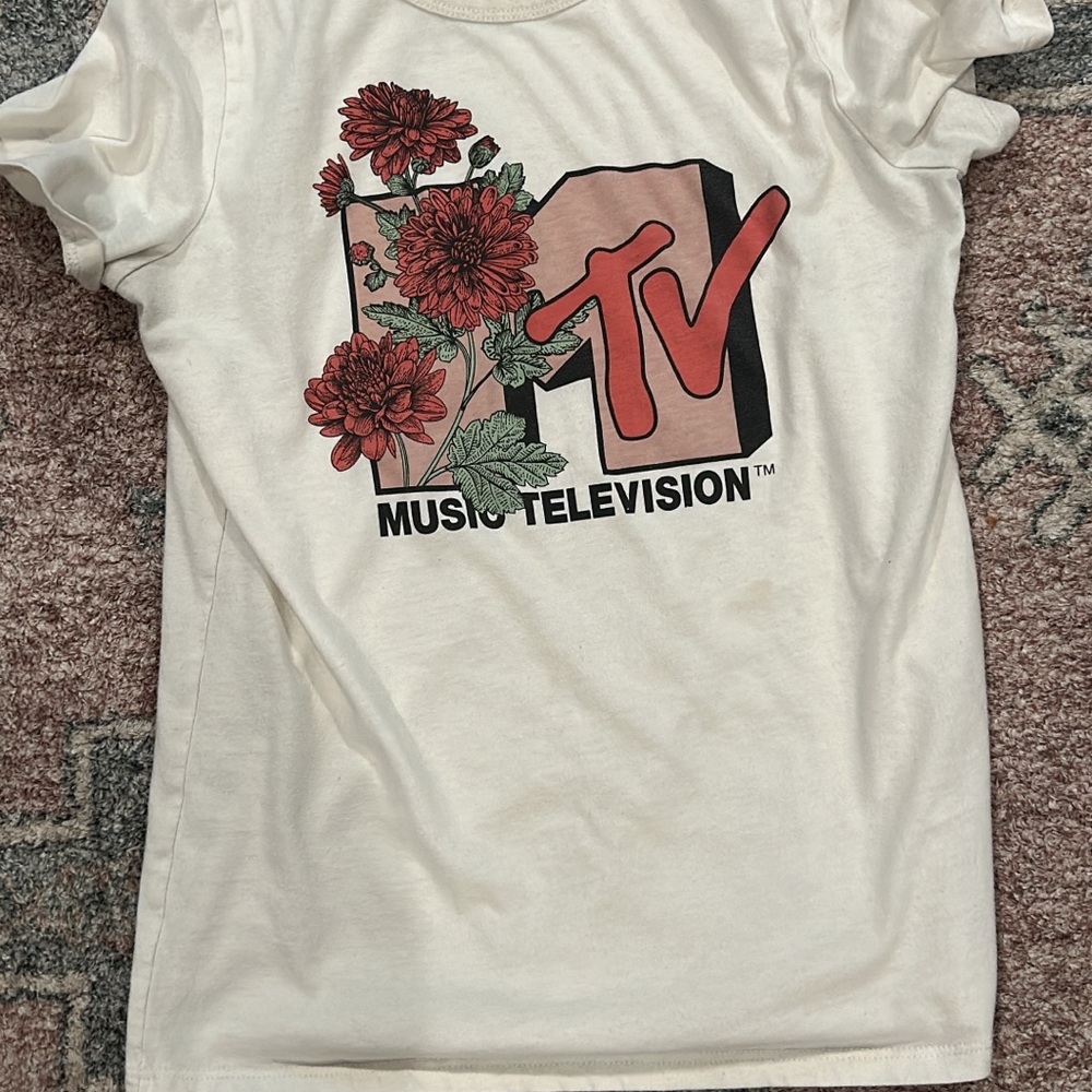 MTV White and Red Kids Short Sleeve Tee